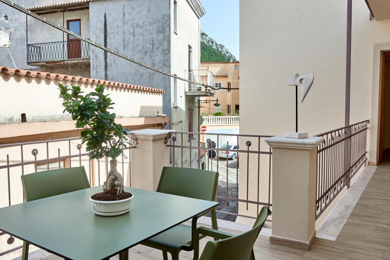 Casa Masuri, Nel Cuore Di Dorgali Exterior foto